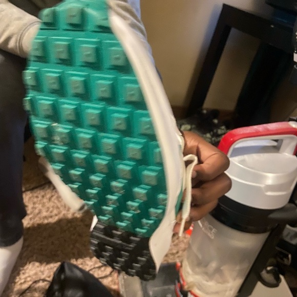 Nike - Picture 3 of 3